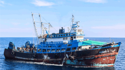 کشتی ماهی‌گیری حامل مهمات که از ایران به سمت یمن می‌رفت توسط آمریکا توقیف شد