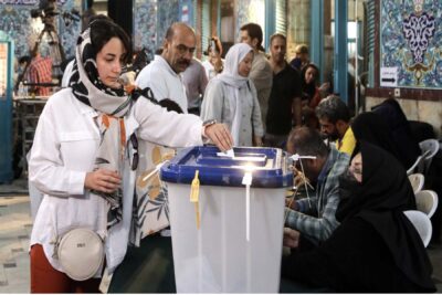 دور دوم انتخابات ریاست جمهوری ایران بین پزشکیان اصلاح طلب و جلیلی تندرو برگزار می شود