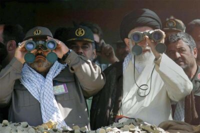 دور دوم انتخابات ریاست جمهوری ایران شاهد حضور کم سابقه ای رای دهندگان است