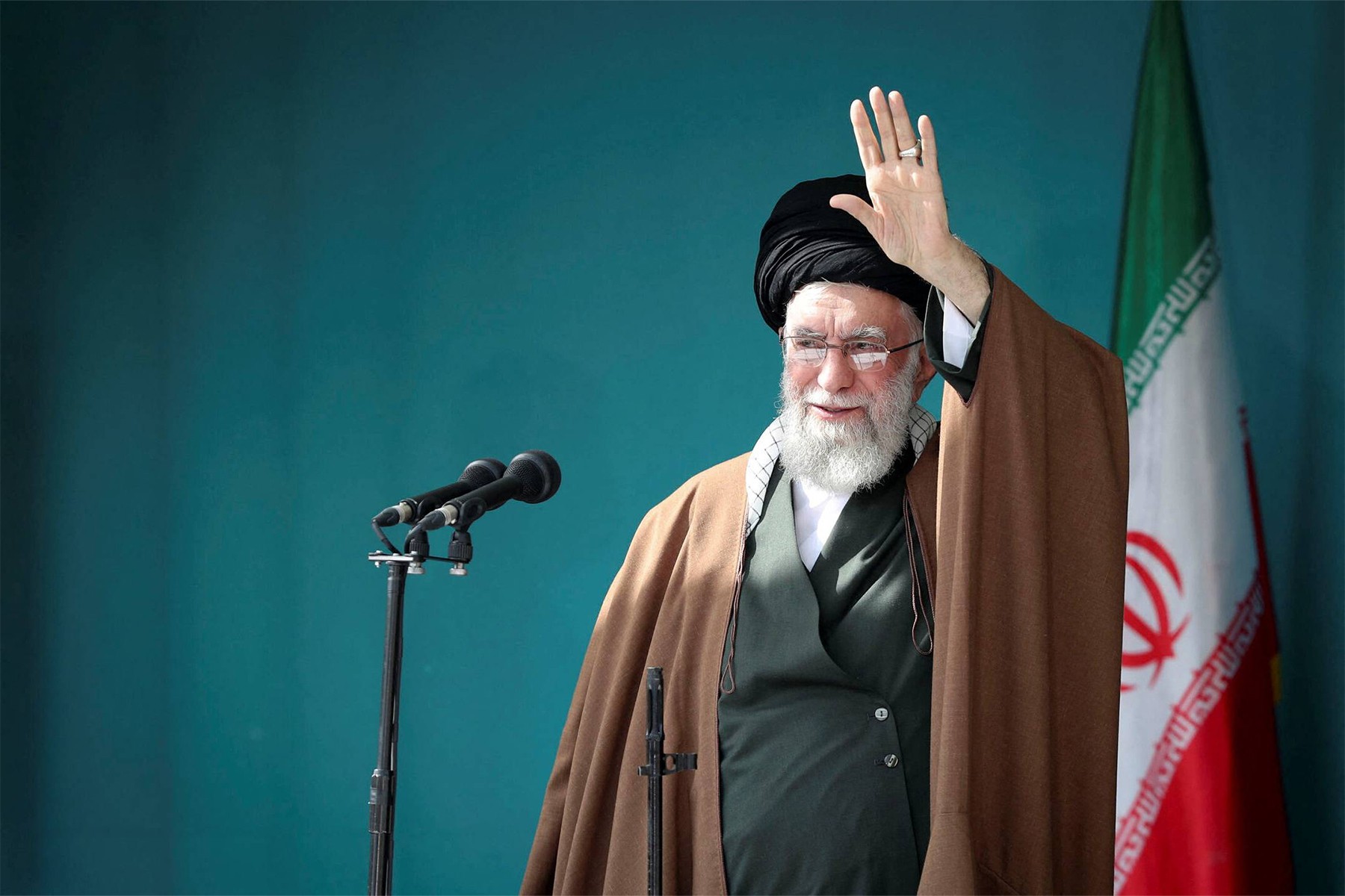 جمهوری اسلامی از بازی انتظار برای انتقام‌جویی از اسرائیل سود برد